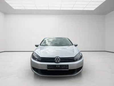 Usata VW Golf VI Comfortline 80 CV (58 kW) 2009 Argento Utilitaria