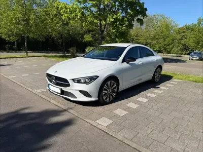 Gebraucht Mercedes CLA220 Progressive 190 PS (139 kW) 2023 Weiß Limousine