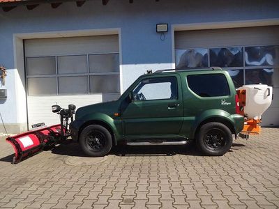 Usado Suzuki Jimny 86 HP (63 kW) 2011 Verde SUV