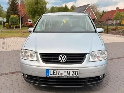 Usata VW Touran 101 CV (74 kW) 2004 Argento Monovolume