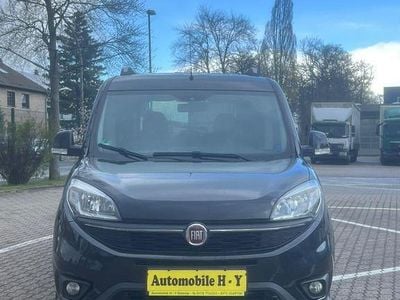 Gebraucht Fiat Doblò Lounge 120 PS (88 kW) 2015 Schwarz Van / Kleinbus