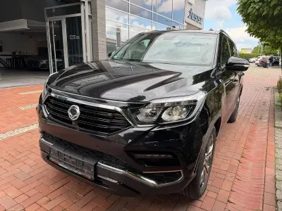 Gebraucht SsangYong Rexton Crystal 181 PS (133 kW) 2017 Schwarz SUV
