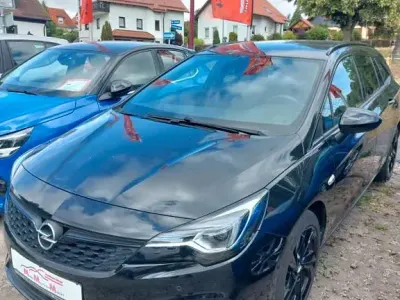 Gebraucht Opel Astra Ultimate 131 PS (96 kW) 2021 Schwarz Kombi