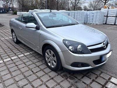 Usata Opel Astra Cabriolet 140 CV (102 kW) 2008 Grigio Cabrio