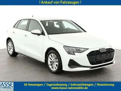 Gebraucht Audi A3 Ambiente 150 PS (110 kW) 2024 Weiß Limousine