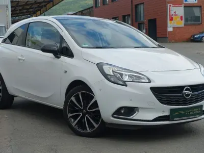 Gebraucht Opel Corsa Color Edition 90 PS (66 kW) 2015 Weiß Kleinwagen