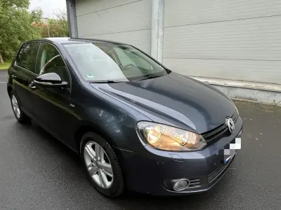 Gebraucht VW Golf VII 86 PS (63 kW) 2012 Blau Limousine