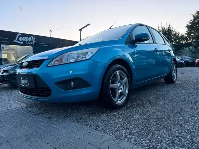 Gebraucht Ford Focus 101 PS (74 kW) 2011 Blau Limousine