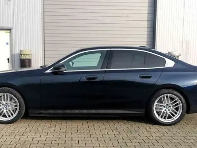 Gebraucht BMW i5 289 kW (394 PS) 2025 Blau Limousine
