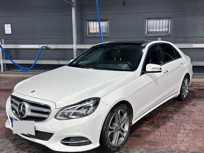 Weiß Gebraucht 2015 Mercedes E400 Avantgarde Limousine | 19.900 €