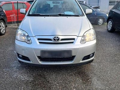 Silber Gebraucht 2006 Toyota Corolla Limousine | 6.500 € (Etwas zu teuer)