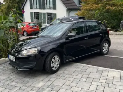 Gebraucht VW Polo 75 PS (55 kW) 2011 Schwarz Kleinwagen