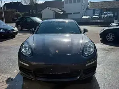 Gebraucht Porsche Panamera Diesel 301 PS (221 kW) 2015 Violett Kleinwagen