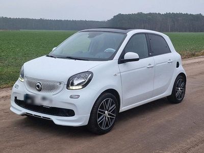 Gebraucht Smart ForFour 90 PS (66 kW) 2019 Weiß Kleinwagen