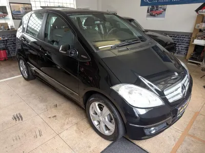 Gebraucht Mercedes A160 Avantgarde 95 PS (69 kW) 2011 Schwarz Limousine