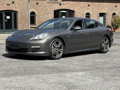 Gebraucht Porsche Panamera Turbo 250 PS (183 kW) 2013 Achatgraumetallic Limousine