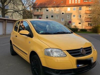 gebraucht VW Fox gelb EZ 2006 TÜV Anfängerauto