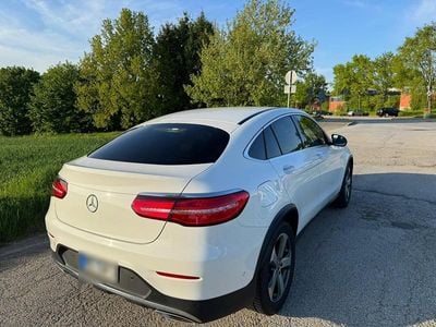 Mercedes GLC300