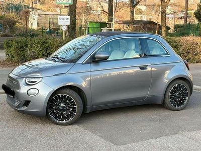 Grau Gebraucht 2022 Fiat 500e La Prima Cabrio | 19.000 € (Guter Preis)