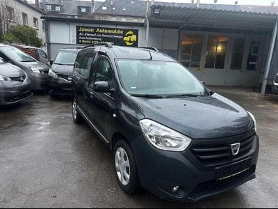 Gebraucht Dacia Dokker 90 PS (66 kW) 2016 Andere farben Van / Kleinbus