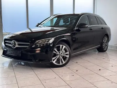Gebraucht Mercedes C300e Avantgarde 306 PS (225 kW) 2020 Schwarz  unilack Kombi