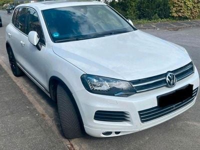 Weiß Gebraucht 2013 VW Touareg Exclusive SUV | 20.900 € (Etwas zu teuer)