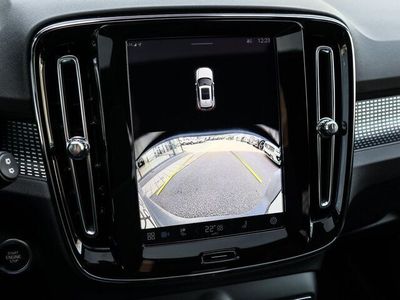 Gebraucht Volvo XC40 Plus 163 PS (119 kW) 2024 Blau SUV