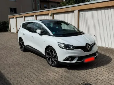Gebraucht Renault Grand Scénic IV 120 PS (88 kW) 2019 Weiß Van / Kleinbus