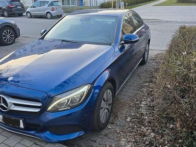Gebraucht Mercedes C220 Avantgarde 170 PS (125 kW) 2016 Blau Limousine