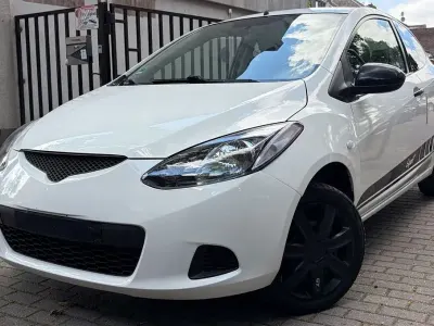 Gebraucht Mazda 2 Impuls 75 PS (55 kW) 2009 Weiß Kleinwagen
