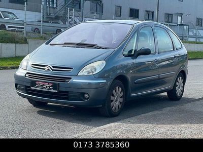 Grau Gebraucht 2008 Citroën Xsara Van / Kleinbus | 1.990 €