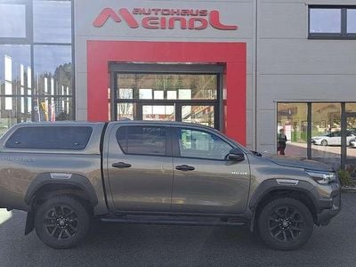 Gebraucht Toyota HiLux 204 PS (150 kW) 2023 Manganbronze met. Pickup