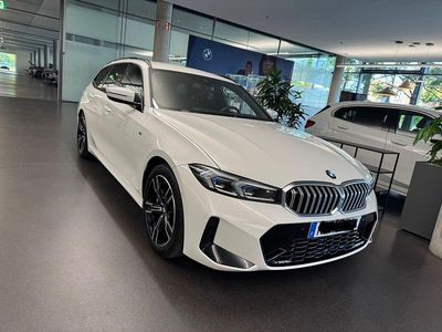 Gebraucht BMW 320 Comfort Edition 190 PS (139 kW) 2024 Weiß Kombi