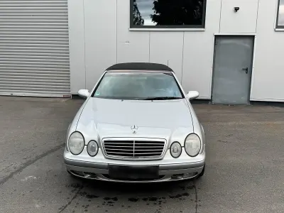 Gebraucht Mercedes CLK320 217 PS (159 kW) 1999 Silber Cabrio