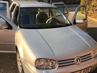 Silber Gebraucht 2000 VW Golf Limousine | 1.250 € (Guter Preis)