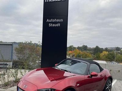 Neu Mazda MX5 Exclusive-Line 132 PS (97 kW) 2025 Soul red crystal m Cabrio