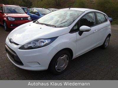 Gebraucht Ford Fiesta Trend 97 PS (71 kW) 2011 Weiß Kleinwagen