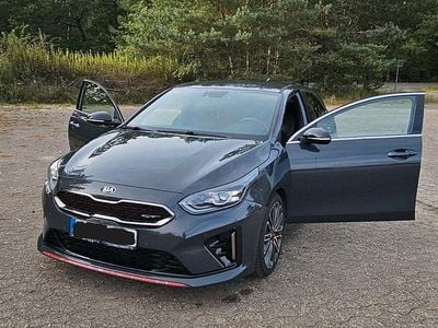 Kia ProCeed