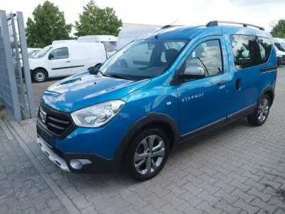 Gebraucht Dacia Dokker Stepway 116 PS (85 kW) 2016 Blau Van / Kleinbus