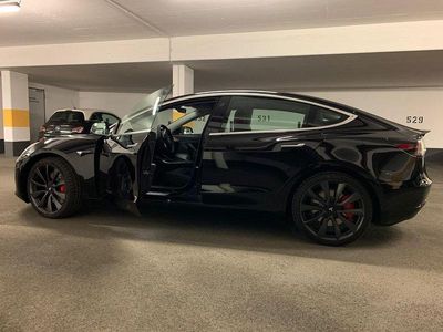 Schwarz Gebraucht 2020 Tesla Model 3 Limousine | 27.500 € (Fairer Preis)