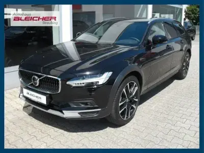 Gebraucht Volvo V90 CC Plus 197 PS (144 kW) 2024 Schwarz Kombi