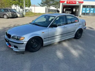 Gebraucht BMW 320 M Sport 185 PS (136 kW) 2002 Silber Limousine