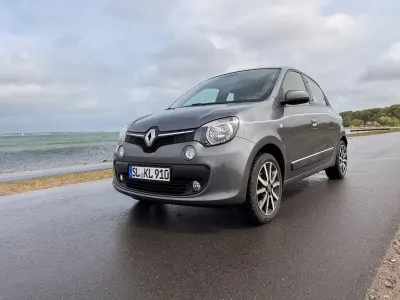 Gebraucht Renault Twingo Intens 90 PS (66 kW) 2018 Grau Kleinwagen