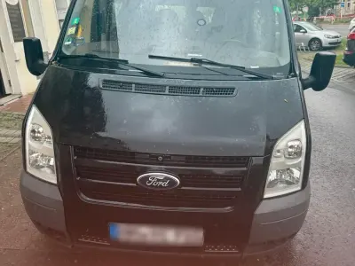 Gebraucht Ford Transit Tourneo 103 PS (75 kW) 2010 Schwarz Van / Kleinbus