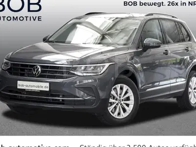 Gebraucht VW Tiguan Life 245 PS (180 kW) 2023 Delfingrau metallic (grau) (grau) SUV