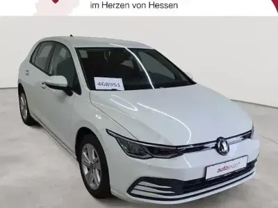 Usata VW Golf VIII Life 131 CV (96 kW) 2022 Bianco Berlina