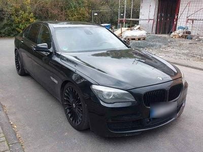 Gebraucht BMW 740 M Sport 306 PS (225 kW) 2010 Schwarz Limousine