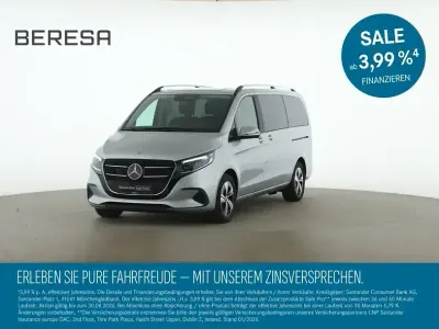 Gebraucht Mercedes V220 Style 163 PS (119 kW) 2025 Silber Van / Kleinbus