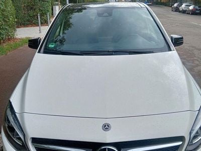 Mercedes B220