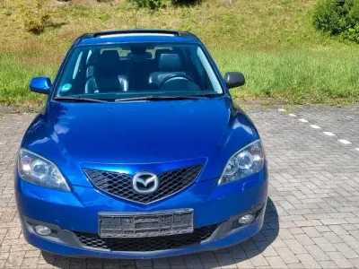 Używany Mazda 3 Active 109 KM (80 kW) 2007 Niebieski Sedan/Limuzyna
